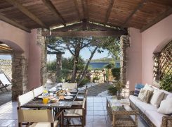Cannigione: il piacere di una vacanza al mare in villa